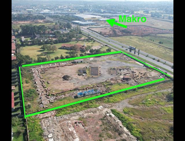 15,900M² VACANT LAND FOR SALE IN NEW MARKET